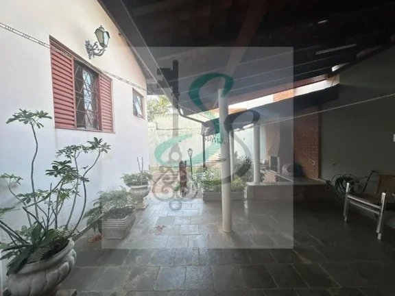 Imagem Venda de casa em bolsão no Parque das Universidades, Campinas. Casa com 4 dormitórios sendo 2 suítes, sala de estar, sala de jantar, jardim de inver