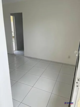 Imagem VENDO CASA 2/4 EM CONDOMINIO NO SIM
