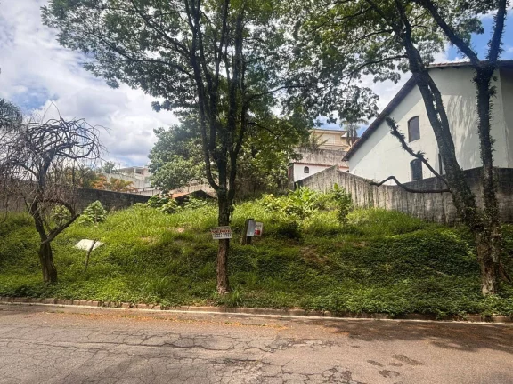 Imagem Terreno à venda no Parque dos Príncipes – localização privilegiada!