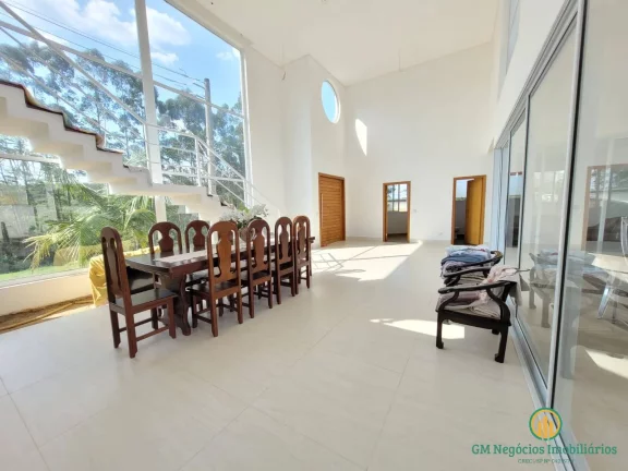 Imagem Casa moderna com 3 suítes, piscina, planejados na casa toda, em condomínio