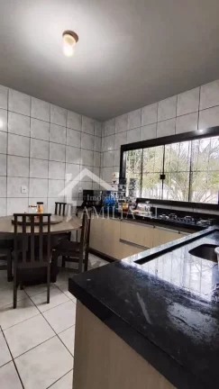 Imagem Casa Averbada com Amplo Terreno de Esquina com 574,03 m²