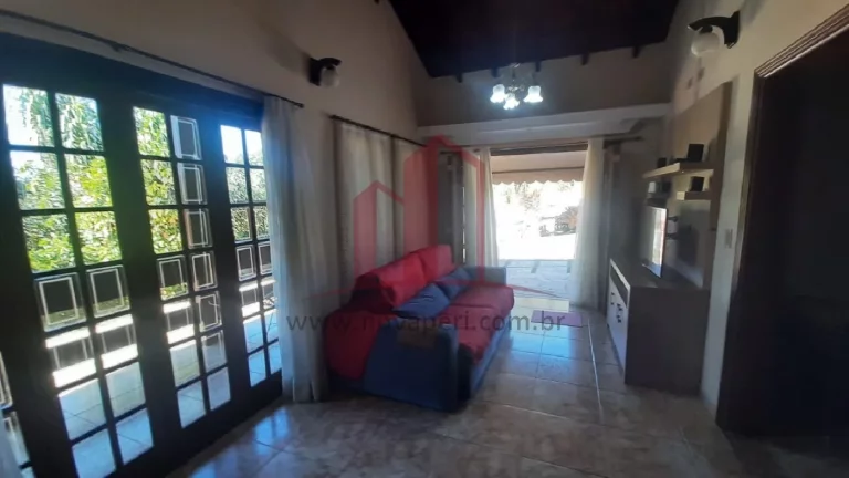 Imagem Chácara de luxo em condomínio: 3 quartos, 2 salas, 2 banheiros, 210m² - Jardim Lago da Cantareira, Mairiporã-SP.