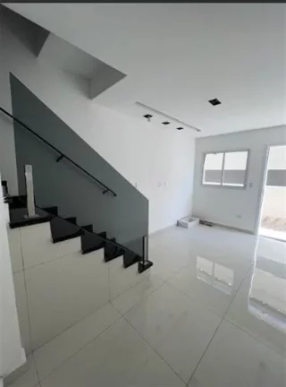 Imagem Sobrado com 2 dormitórios à venda, 53 m² por R$ 340.000,00 - Boqueirão - Praia Grande/SP
