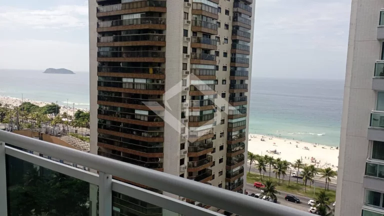 Imagem Apartamento na Barra Posto 5 com 2 Quartos para Venda