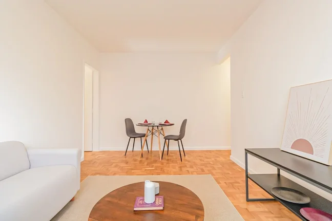 Imagem Apartamento 71M², 2Q, 1 Banheiro, Salão de Festas, Jardim.