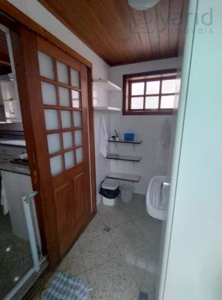 Imagem Imóvel de luxo no Condomínio Bosque de Grevílea em Vinhedo-SP: 3 quartos, 2 suítes, 3 salas, 3 banheiros, 4 vagas, 245m².