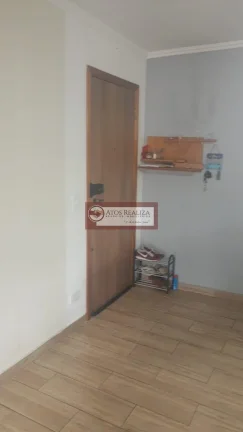 Imagem Vendo Oportunidade no Jardim Jussara região do Morumbi. Apartamento Novo, com 2 Dormitirios, sala, Cozinha, area de serviço, Fechadura eletrônica, 1 vaga de garagem coberta, fácil acesso as três principais estradas, Régis Bittencourt, Raposo Tavares, Rodo