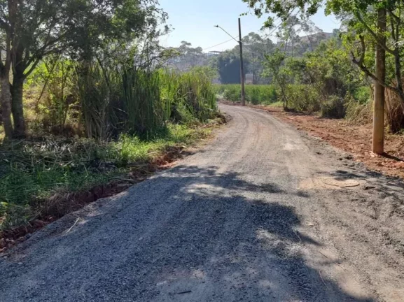 Imagem Fazendinha - LOTE 1.420,00 m², plano e sem árvores grande porte!