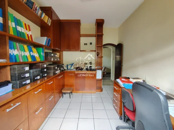 Imagem Casa no condomínio Granville 4 suítes, 2 salas, 806,4 m2 de área, 6 vagas de garagem no Guarujá-SP