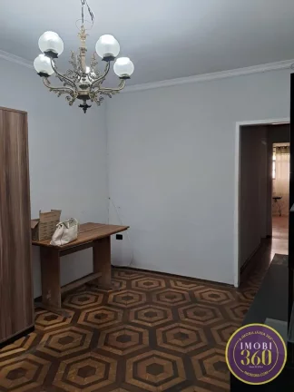 Imagem Casa com 04 dormitórios e com 02 vagas de garagem na Vila Mafra