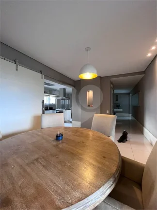 Imagem Apartamento à venda ou para alugar com 4 quartos, sendo 4 suítes, no condomínio Vilaggio Panamby, São Paulo - SP