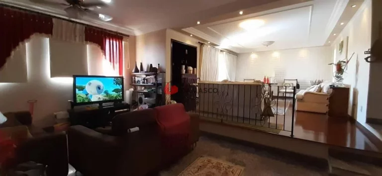 Imagem Sobrado à venda 3 Quartos, 2 Suites, 6 Vagas, 780M², Osvaldo Cruz, São Caetano do Sul - SP