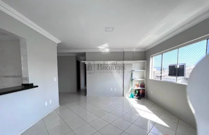 Imagem Apartamento com 3 dormitórios à venda no Centro de Balneário Camboriú/SC