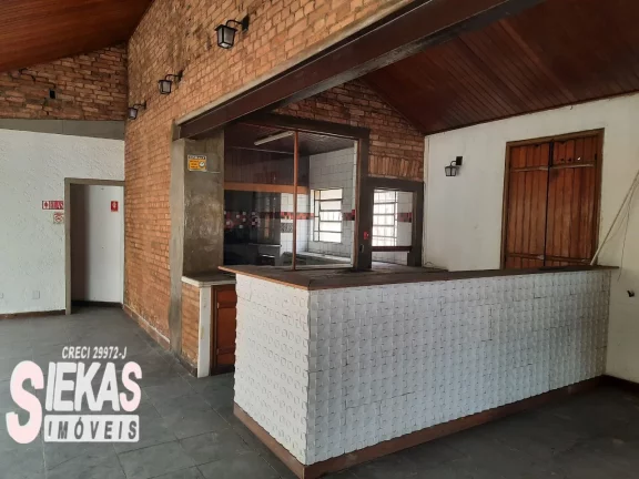 Imagem Salão Comercial de Alto Padrão para Locação na Penha de França, São Paulo-SP: 2 Salas, 5 Banheiros, 500m² de Área!