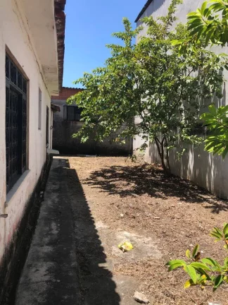 Imagem CASA À VENDA 58 M² EM BANGU COM EXCELENTE TERRENO 360 M² NA TOTALIDADE