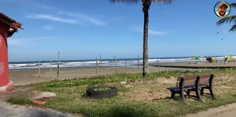 Imagem Casa para Venda em Itanhaém, Balneário Gaivota, 3 dormitórios, 2 suítes, 2 banheiros, 5 vagas