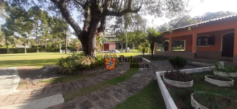 Imagem Chácara com 6 dormitórios à venda, 8000 m² por R$ 950.000,00 - Furnas - Extrema/MG