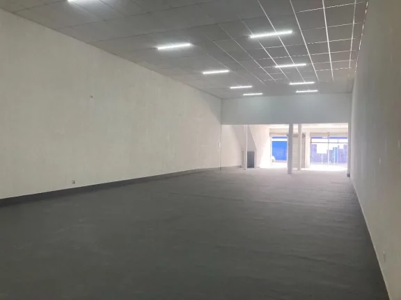 Imagem Galpão, 320 m² - venda por R$ 2.200.000,00 ou aluguel por R$ 14.588,00/mês - Centro - Suzano/SP
