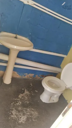 Imagem Casa com Piscina [Casa 2 quartos com suíte] [Zona Leste]
