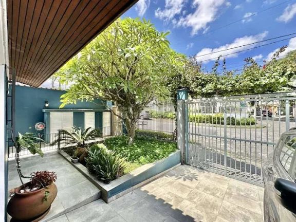 Imagem Jd. Jussara / S. Paulo - Charmosa 4 dorm/2ste, jardim privativo c/ gourmet!