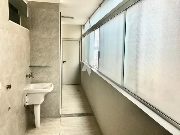 Imagem Apartamento Pé na Areia - José Menino, Santos