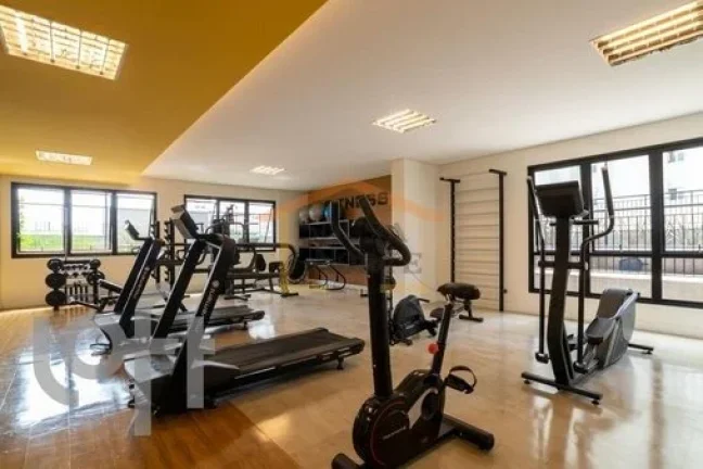 Imagem Apartamento com 41m², dispõe de 1 dormitório, 1 banheiro, sala, cozinha, armários na cozinha e d...