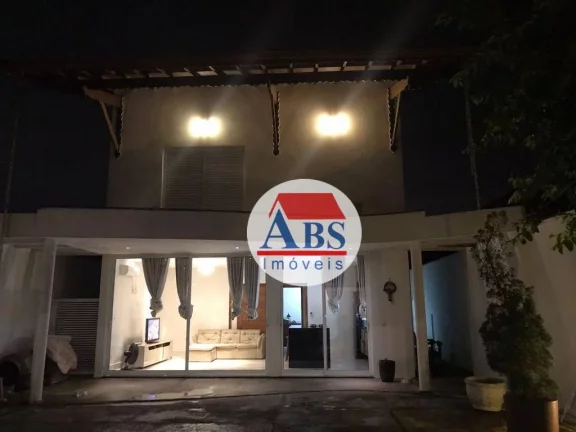 Imagem Sobrado com 4 dormitórios à venda, 235 m² por R$ 840.000,00 - Vale Verde - Cubatão/SP
