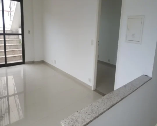 Imagem Cobertura à venda no Guarujá na Praia das Pitangueiras.