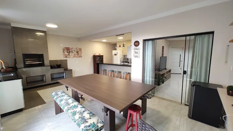 Imagem SOBRADO 4 QUARTOS SENDO 1 SUITE EM SÃO FRANCISCO DO SUL/SC