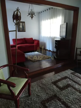 Imagem Casa com Edicula Sobradada Vista Verde