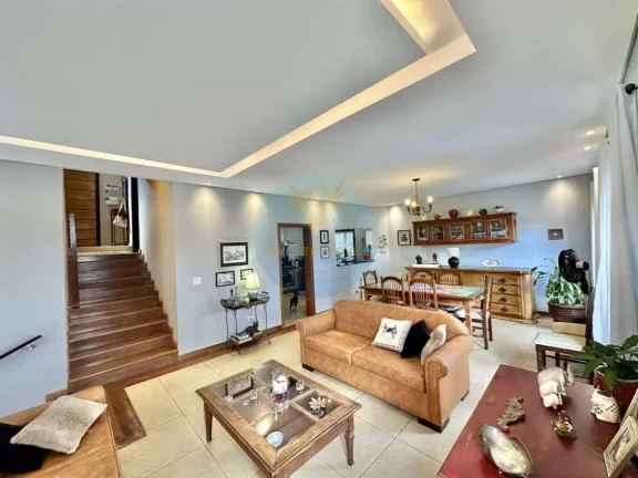 Imagem Casa 3 Suítes + Hóspedes com Vista Campo de Golf