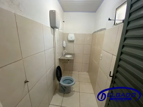 Imagem DELGADO aluga LOJA COMERCIAL no Centro de Itaborai, 160 m de área coberta e 130 m descoberta, Itaborai