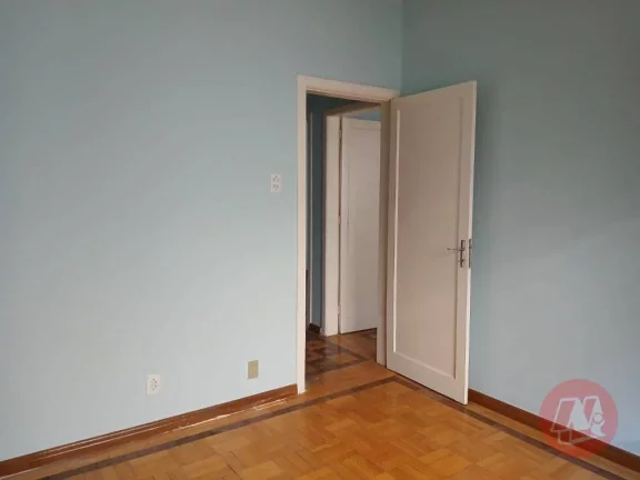 Imagem No Moinhos de Vento, apartamento de 77 m² com 3 dormitórios.