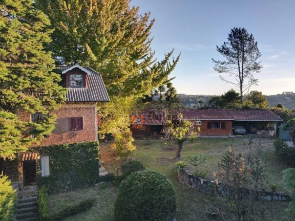 Imagem Casa com 3 dormitórios à venda, 280 m² por R$ 1.220.000 - Alto Do Capivari - Campos do Jordão/SP