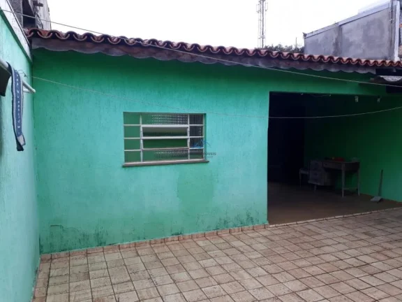 Imagem Casa à Venda no Centro de Carapicuíba com Terreno 600m²
