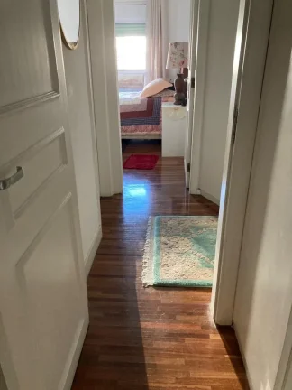 Imagem Apartamento 230 M², 3Q, 3 Suítes, 3 Banheiros, 4 Vagas, Sala espaçosa, Piscina, Academia, Quadra, Salão de festas, Lavabo, Próximo ao metrô.