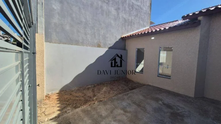 Imagem Casa com 2 dormitórios sendo 1 suíte à venda, 56 m² por R$ 330.000 - Jardim Santa Catarina - Sorocaba/SP