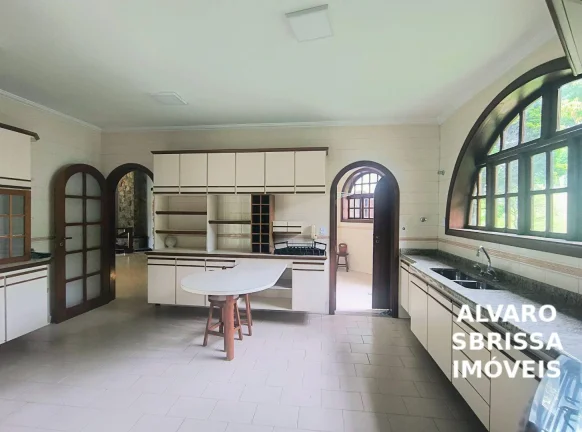 Imagem Linda chácara com 2 casas repleta armários e ar condicionado com Área Gourmet Premium com salão de jogos e piscina no Condomínio City Castelo em ItuSP