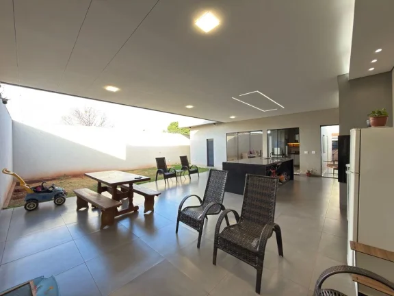Imagem VENDE-SE CASA MODERNA, COMPLETA E COM ENERGIA SOLAR