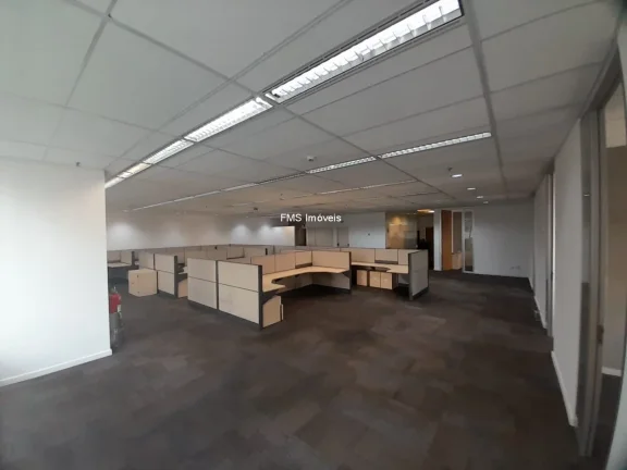 Imagem Conjunto Comercia no Brooklin com 306,35m² de área