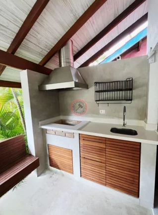 Imagem CASA EM CAMBURIZINHO COM 3 SUITES +2 QUARTO SALA DE ESTAR ,SALA DE JANTAR VARANDA C/ AREA GOURMET, 3 VAGAS, 350 METROS DA PRAIA