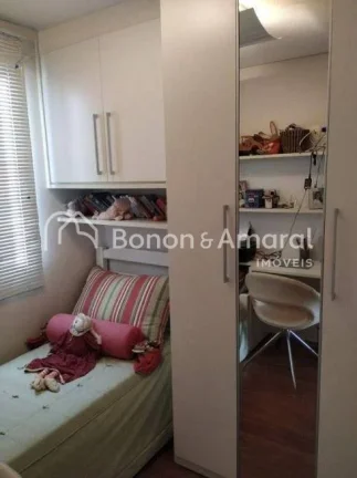 Imagem Casa com 3 quartos, sendo um suíte, com armários e ar condicionado, sala living três ambientes, c...
