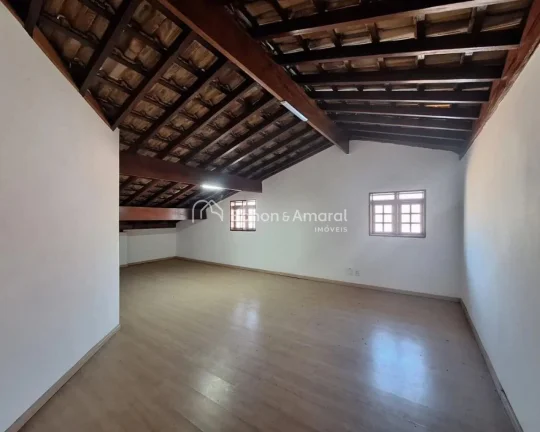Imagem Encontre a casa dos seus sonhos no renomado Condomínio em Valinhos. Esta residência térrea, recé...