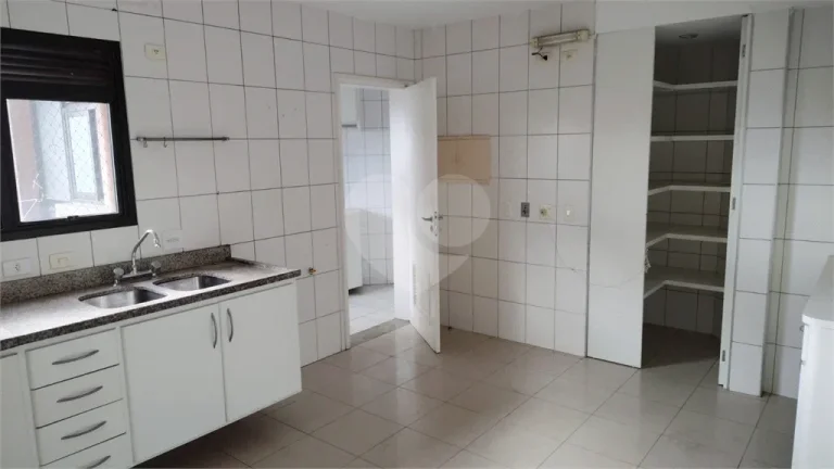 Imagem Apartamento à venda ou para alugar com 4 quartos, sendo 4 suítes, no condomínio Vôo do Tangará, São Paulo - SP