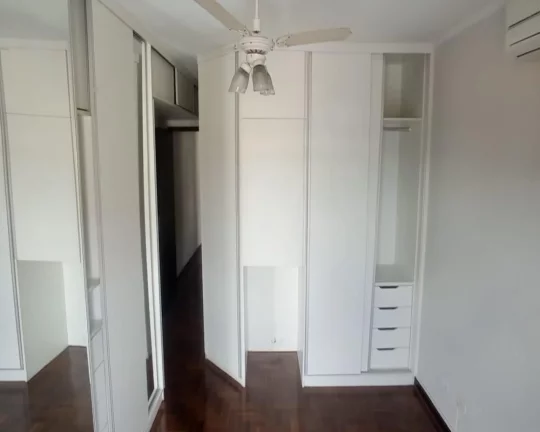 Imagem sobrado com 5 quartos, 2 suites FL26