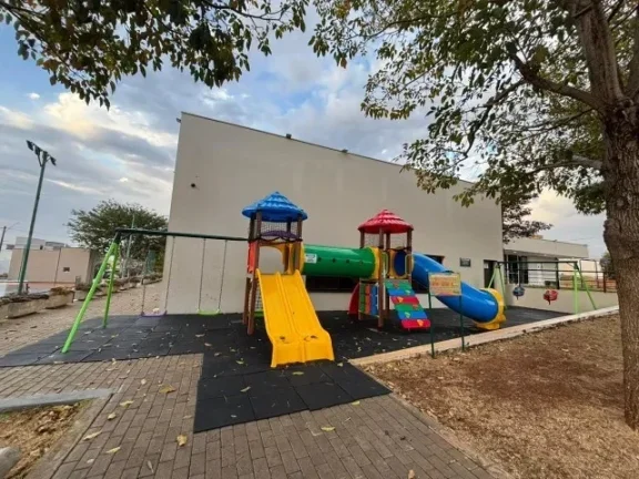 Imagem Casa sofisticada com energia solar e espaço gourmet no Condomínio Portal Ville Flamboyant em Porto Feliz