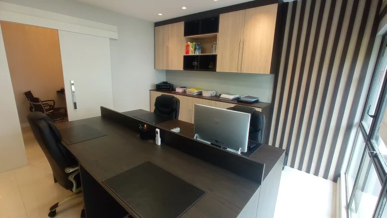 Imagem Sala comercial com recepção 34m²