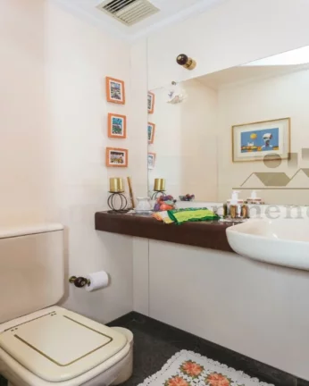 Imagem Apartamento amplo, rico em armários, com living para 2 ambientes com terraço, lavabo, 3 suítes, b...
