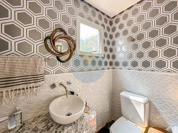 Imagem Casa em Condomínio a Venda no bairro Granja Viana - Carapicuíba, SP