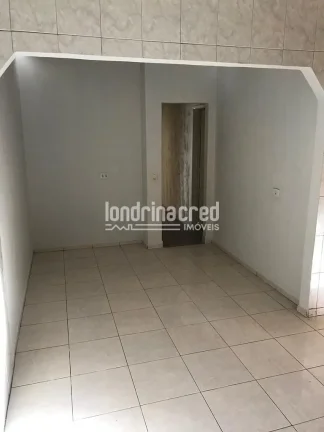 Imagem Casa sozinha no terreno na região norte de Londrina com 3 quartos, área gourmet, 2 vagas de garagem e excelente localização